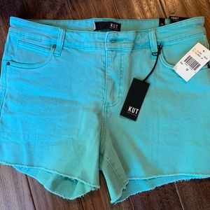 Kut from the Kloth Gidget fray shorts NWT